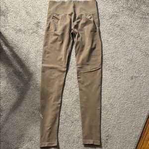 Brown High-Waisted Leggings